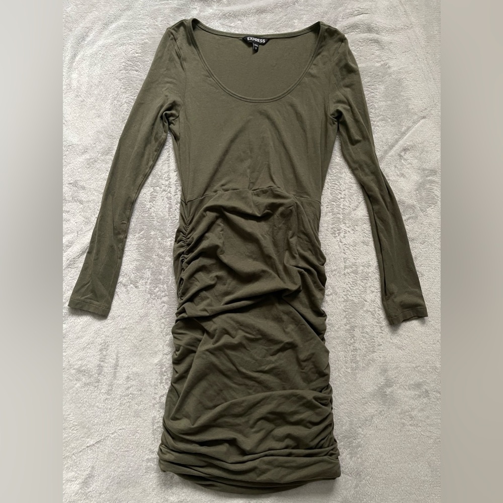 Express Ruched Midi Dress